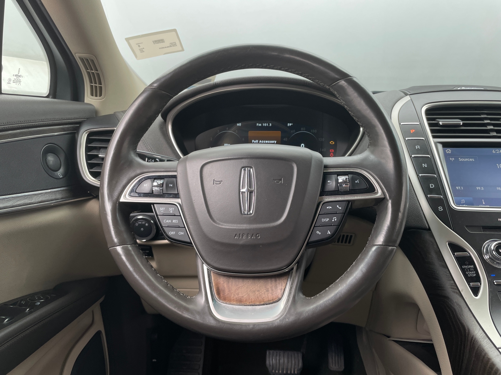 Thumbnail: 2020 Lincoln Nautilus - 4