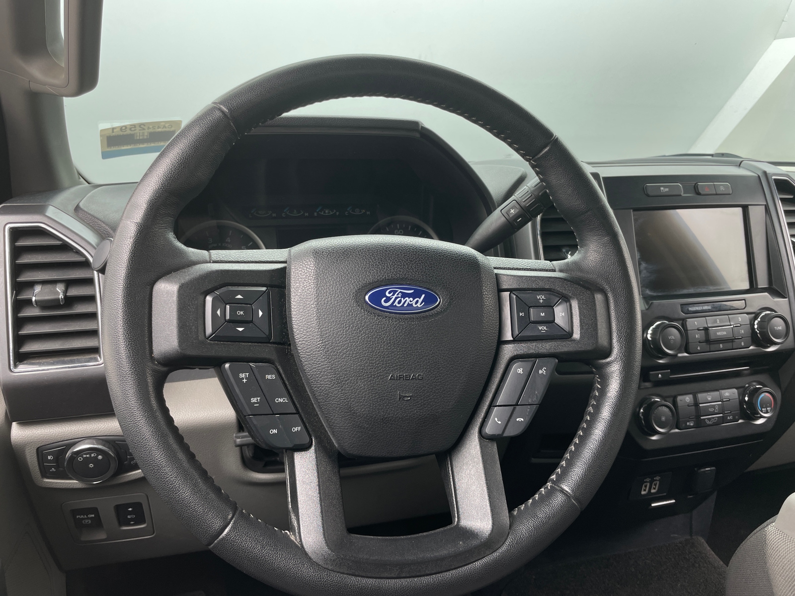 Thumbnail: 2017 Ford Econoline - 4