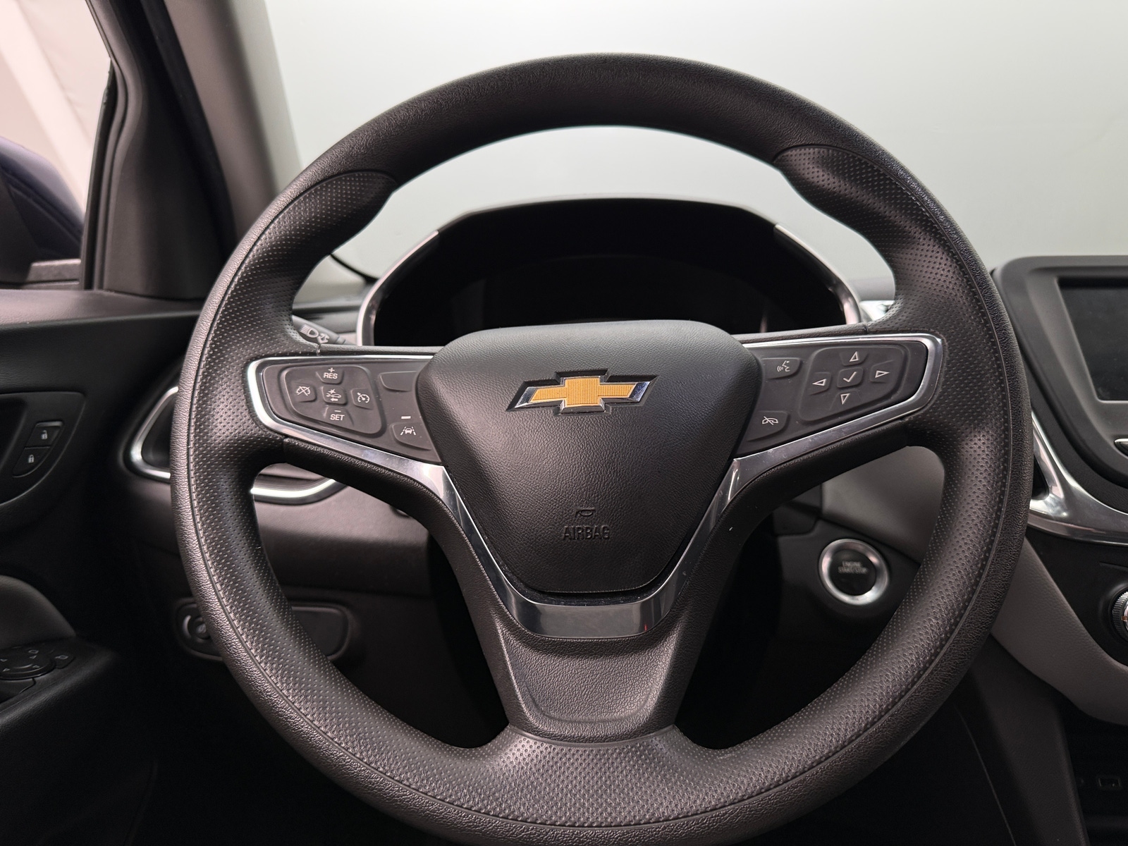 Thumbnail: 2021 Chevrolet Equinox - 5