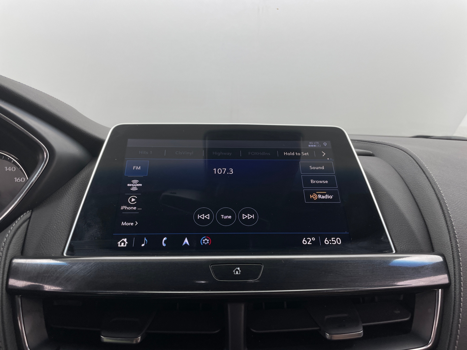 Thumbnail: 2022 Cadillac CT5 - 3