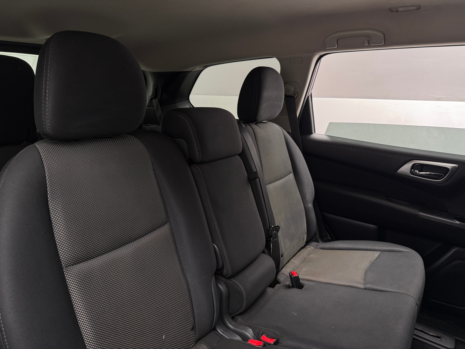 Thumbnail: 2017 Nissan Pathfinder - 6