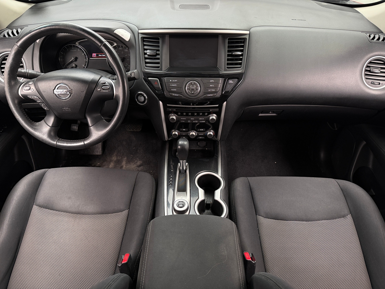 Thumbnail: 2017 Nissan Pathfinder - 3