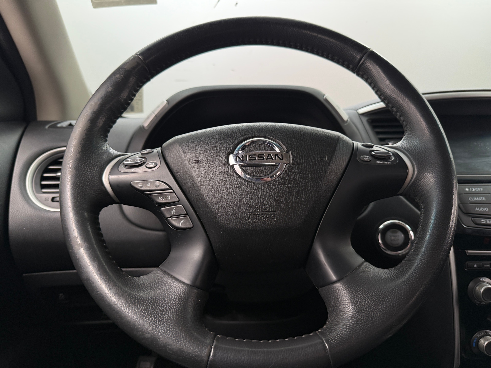 Thumbnail: 2017 Nissan Pathfinder - 5