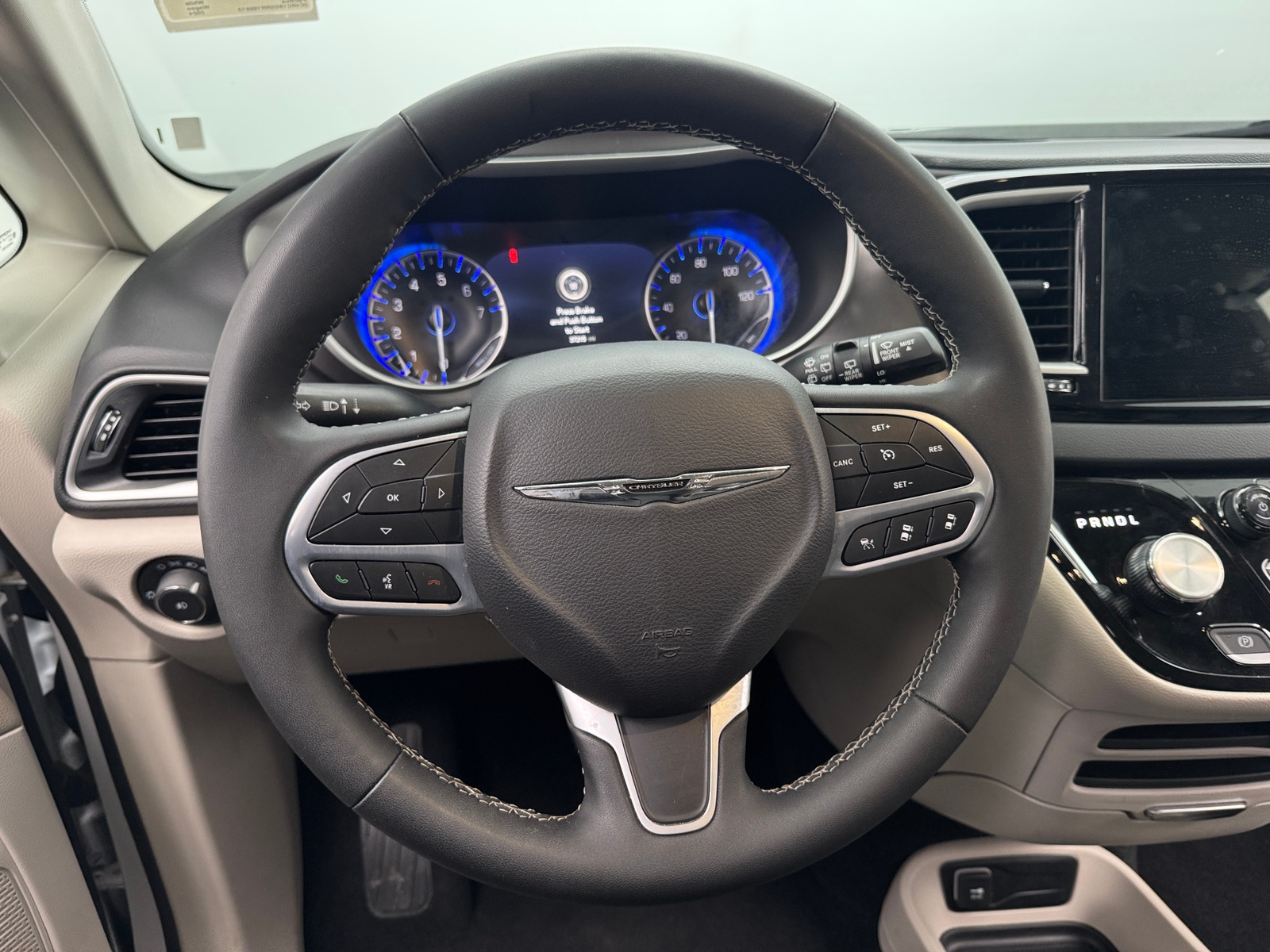 Thumbnail: 2024 Chrysler Pacifica - 4