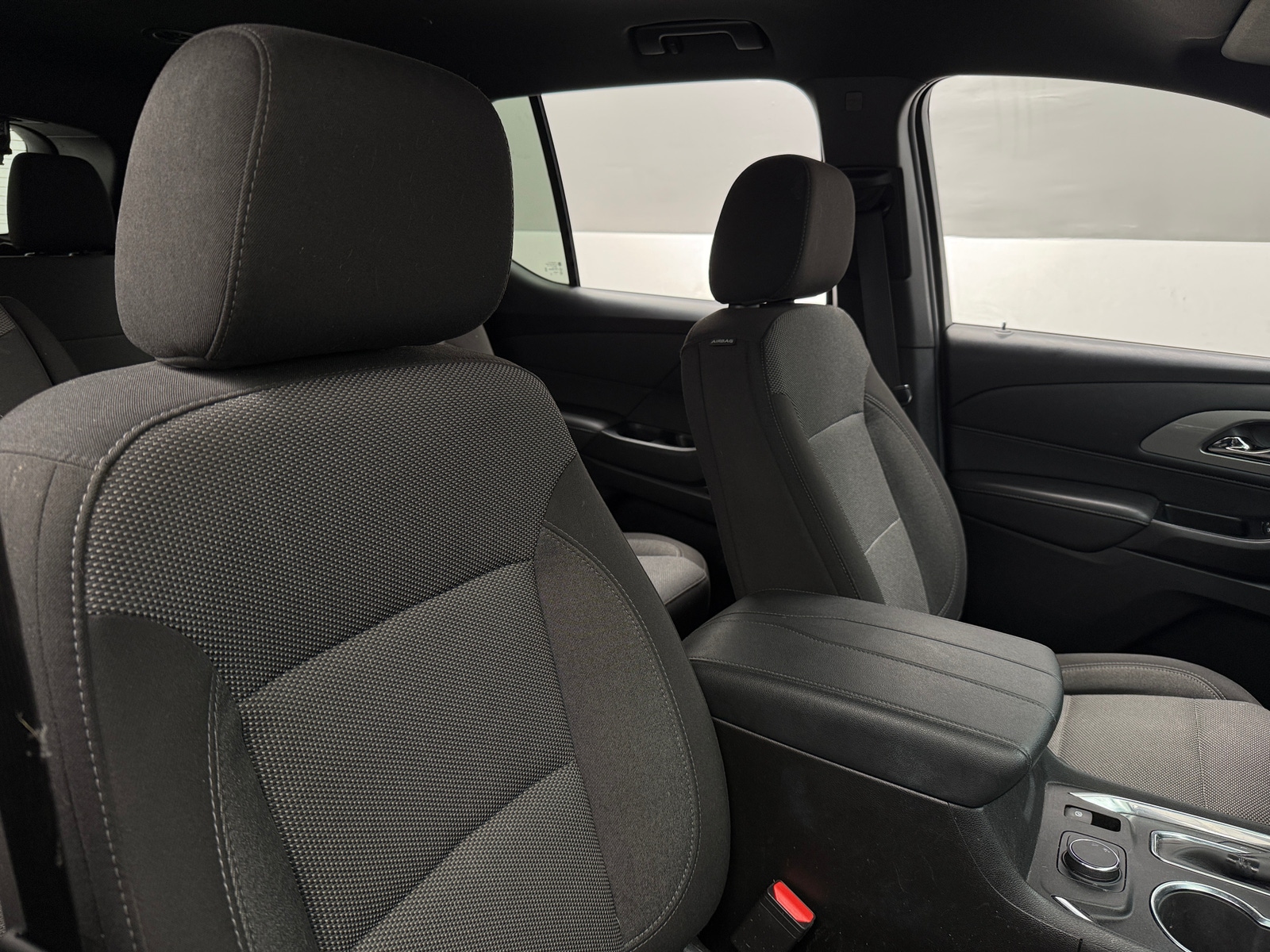 Thumbnail: 2022 Chevrolet Traverse - 2