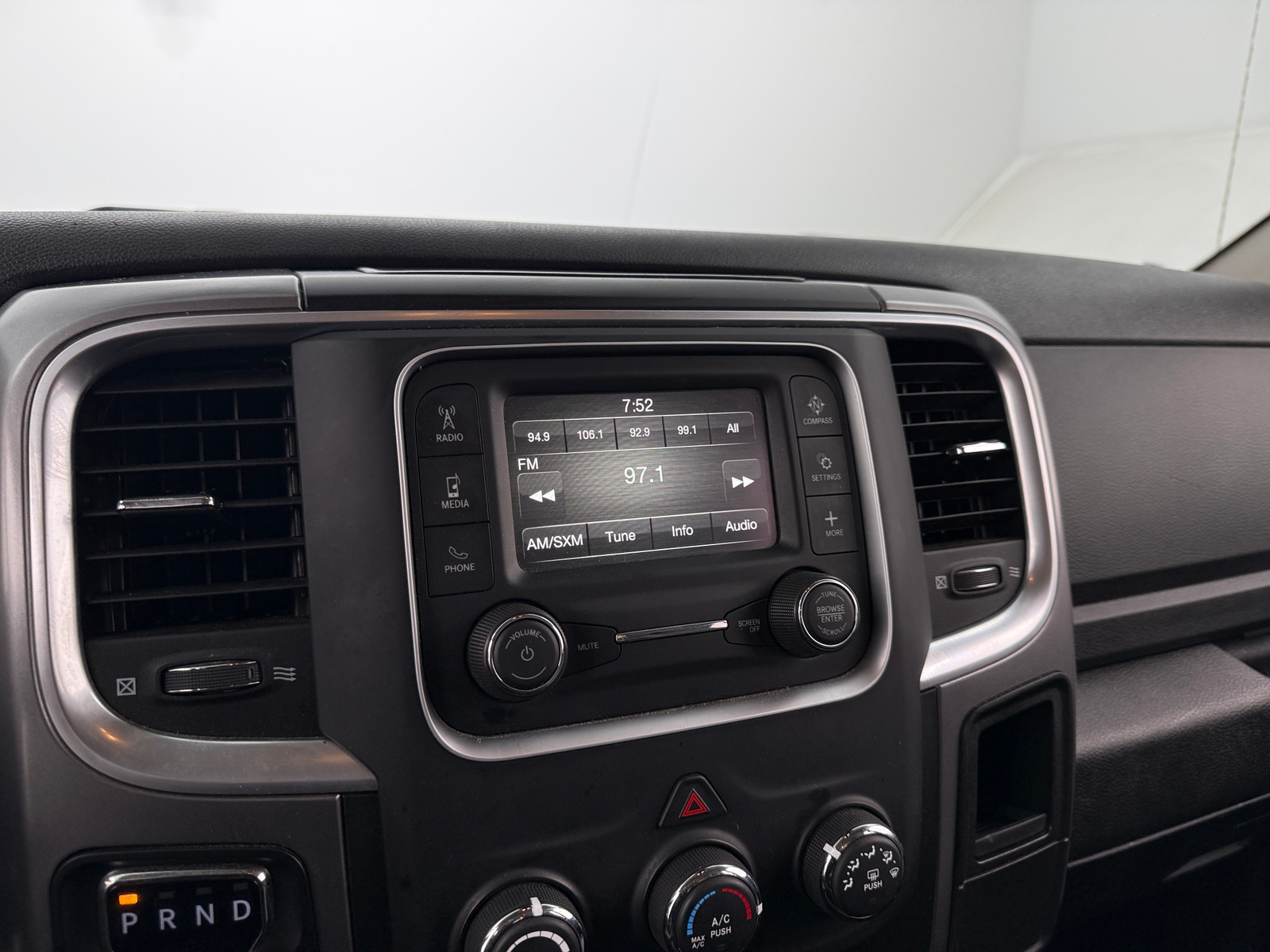 Thumbnail: 2024 RAM 1500 Classic - 4