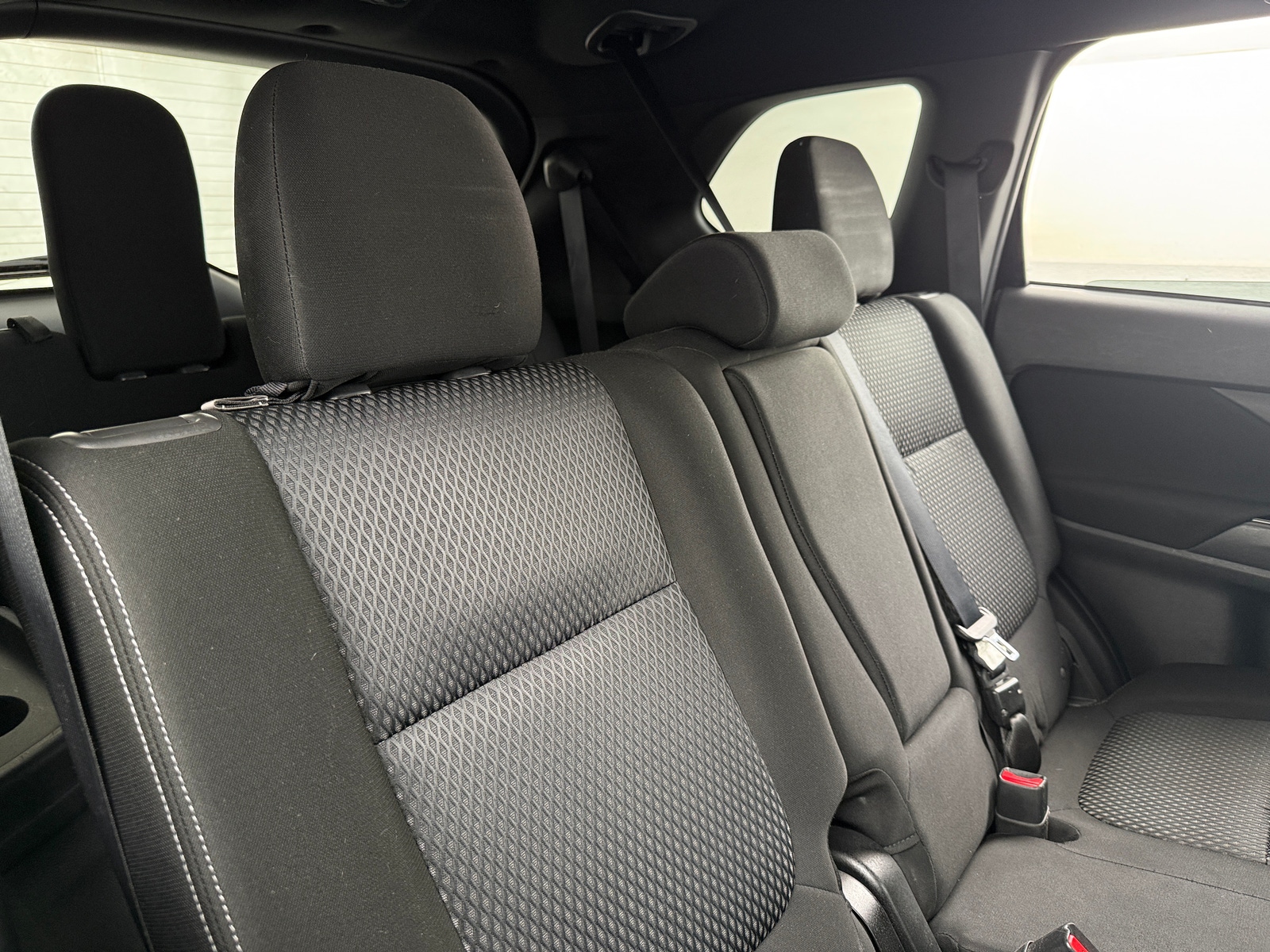 Thumbnail: 2018 Mitsubishi Outlander - 6