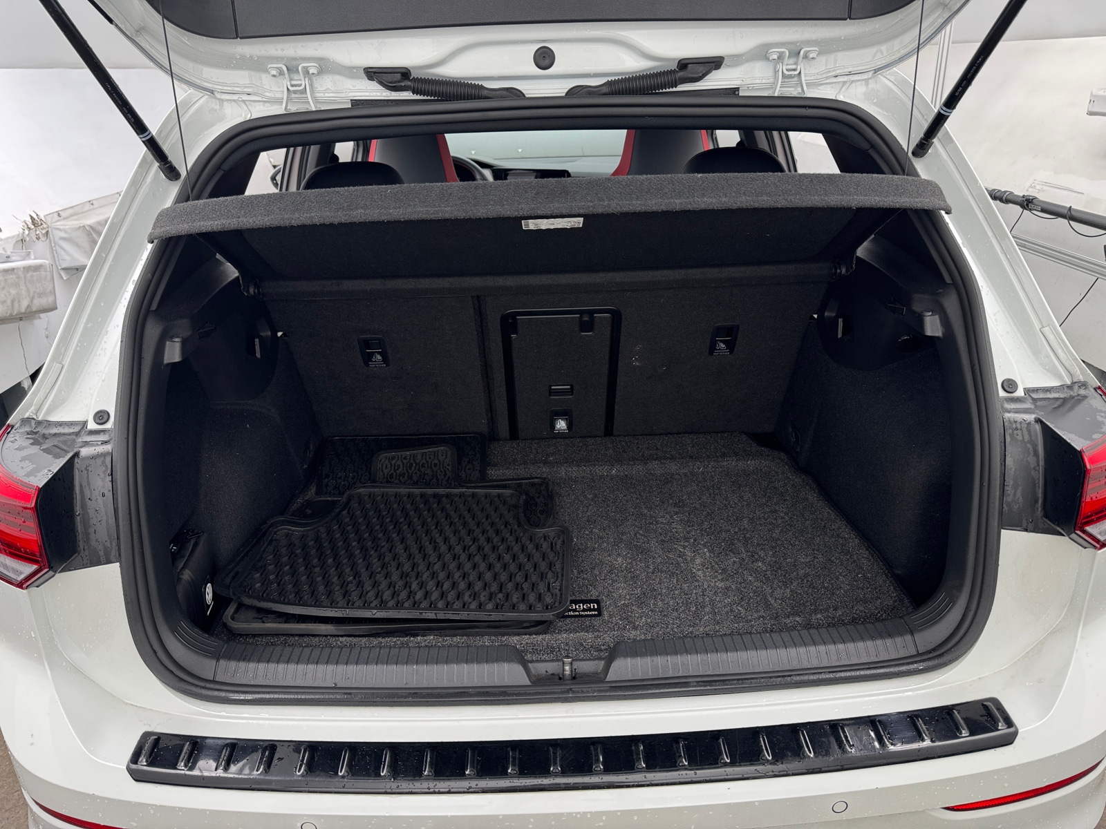 Thumbnail: 2024 Volkswagen Golf - 7