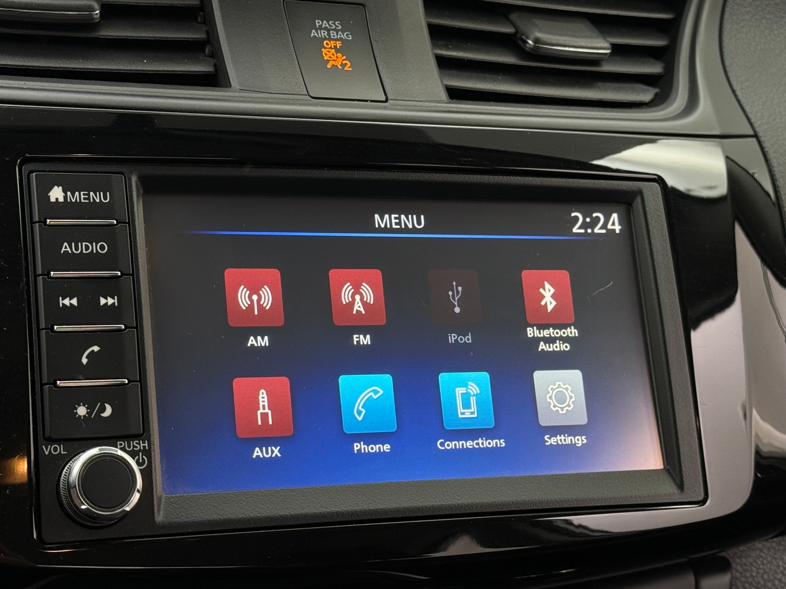 Thumbnail: 2019 Nissan Sentra - 4