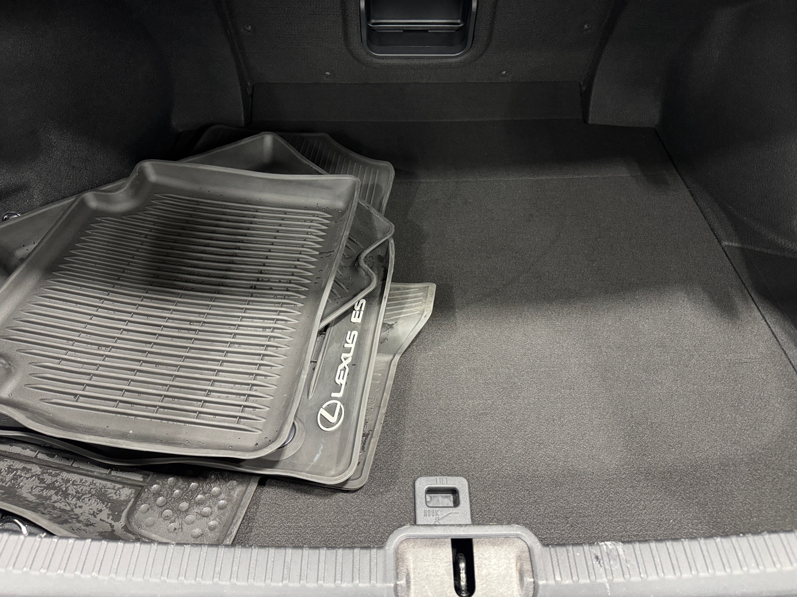 Thumbnail: 2024 Lexus ES - 6