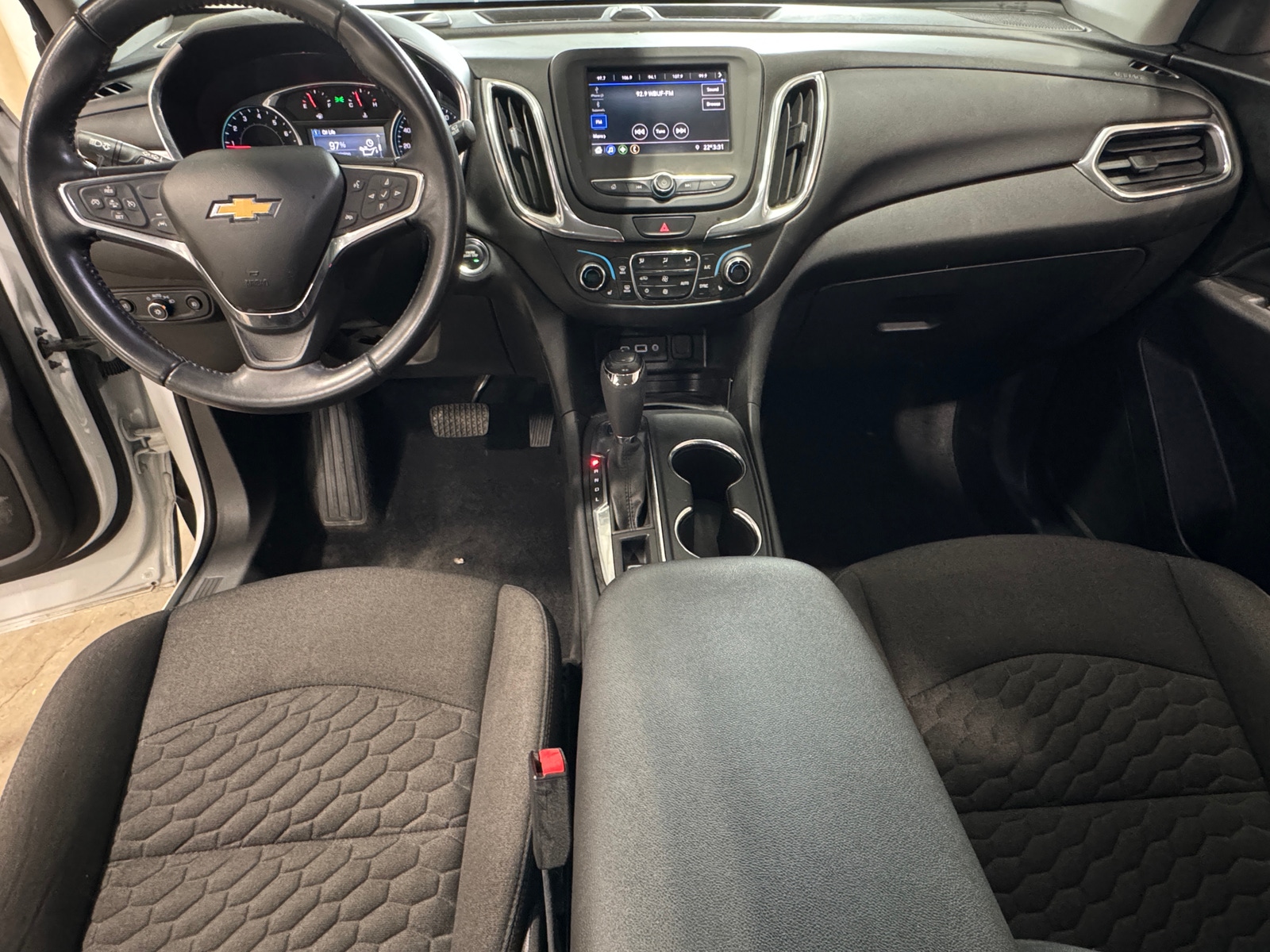 Thumbnail: 2020 Chevrolet Equinox - 3