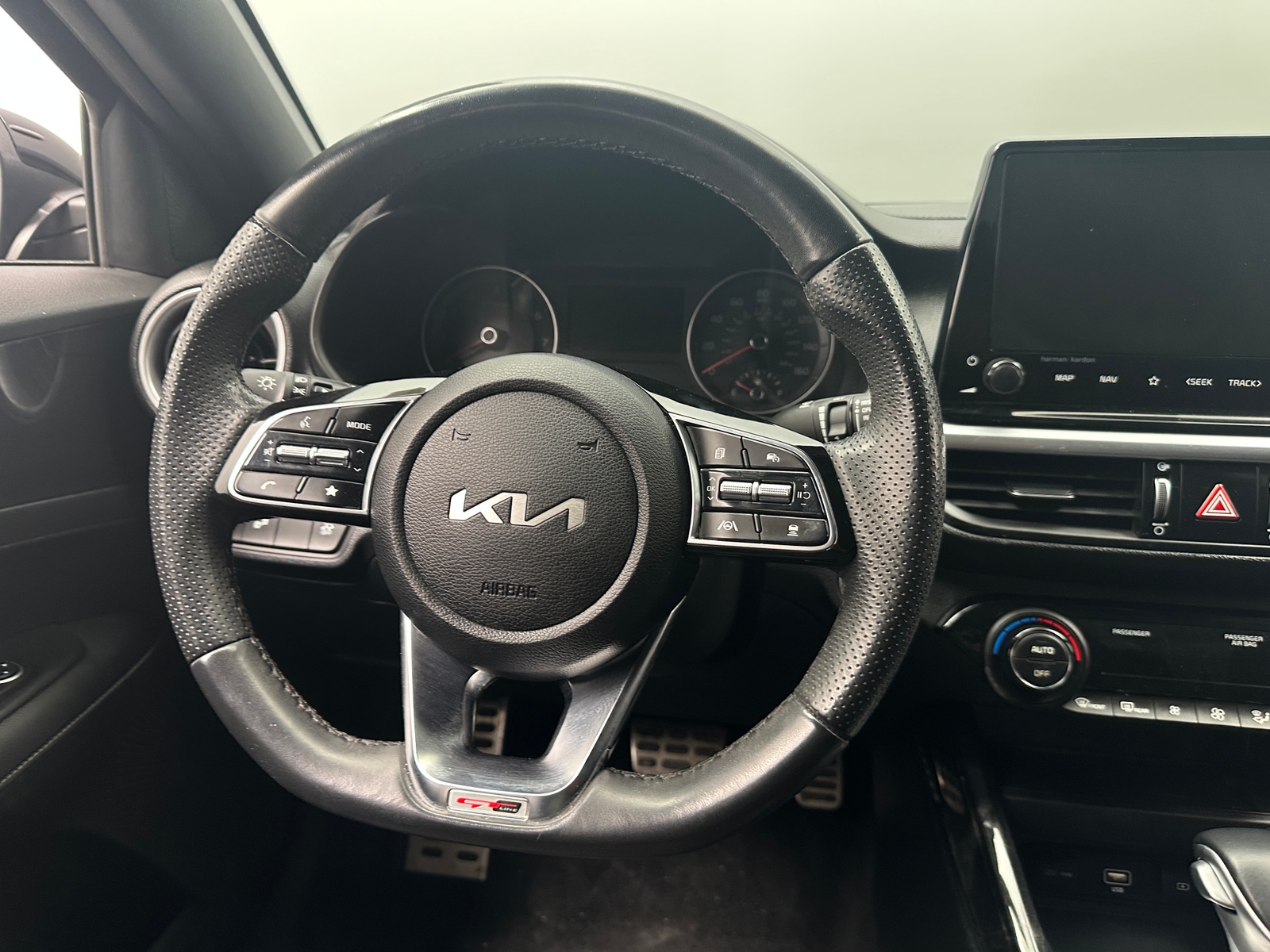 Thumbnail: 2022 Kia Forte - 5