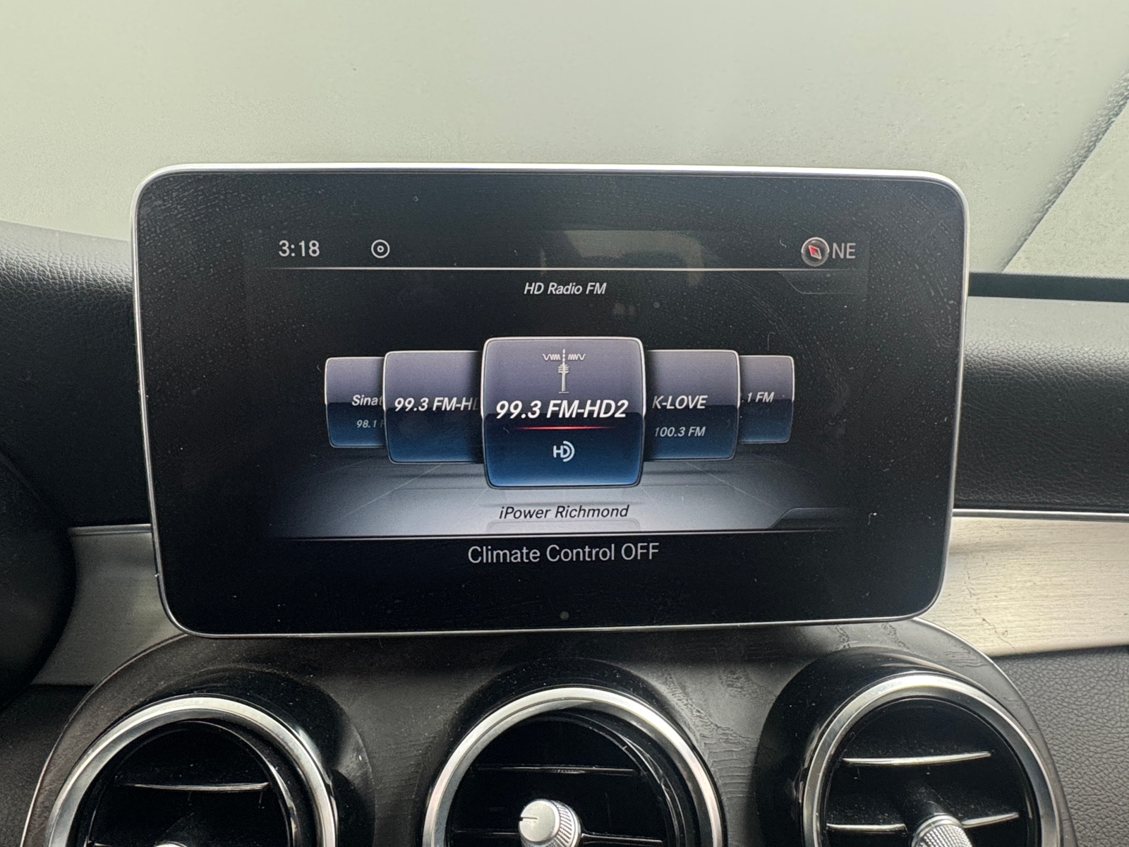 Thumbnail: 2018 Mercedes-Benz C-Class - 3