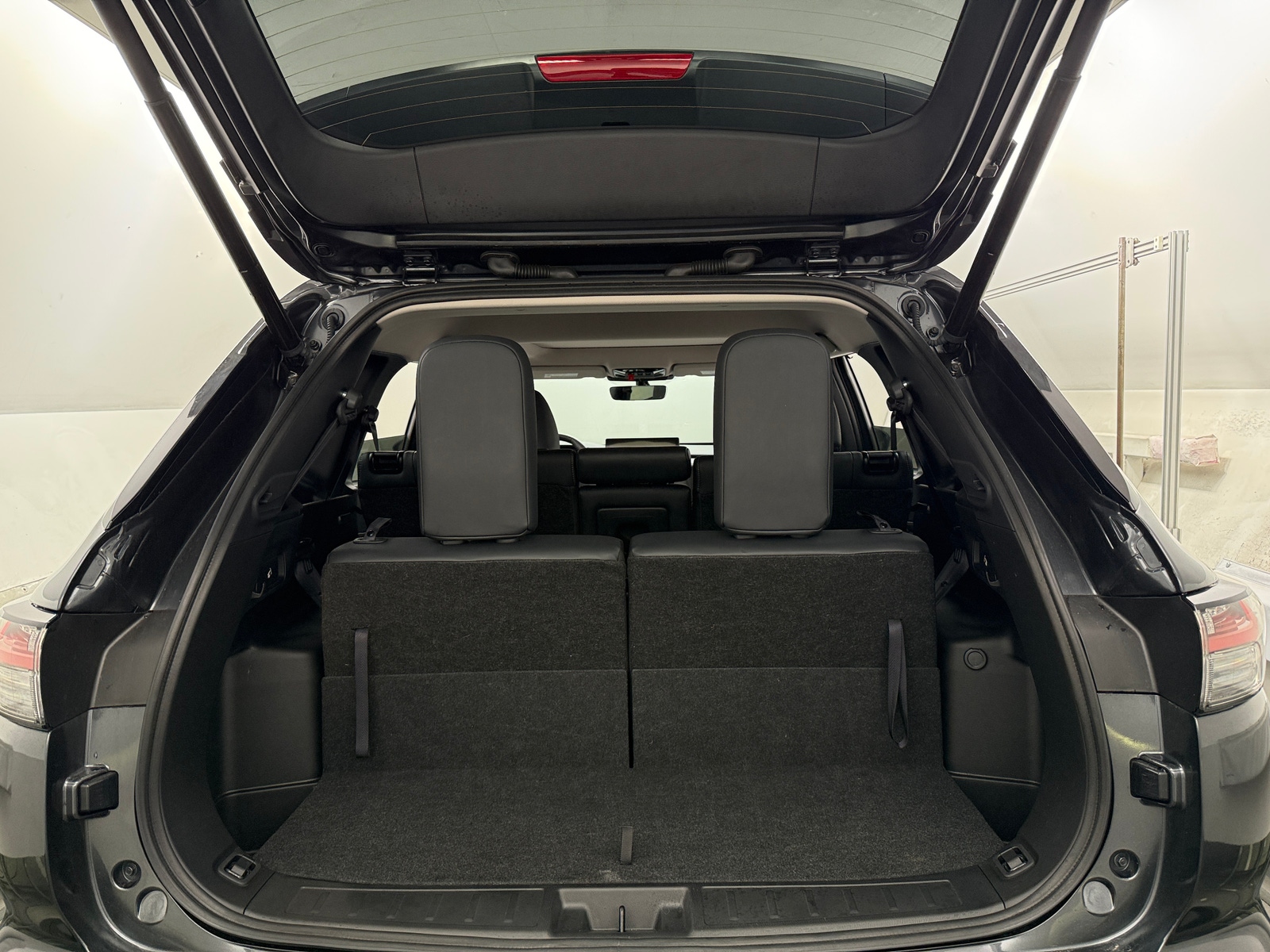 Thumbnail: 2025 Mitsubishi Outlander - 6