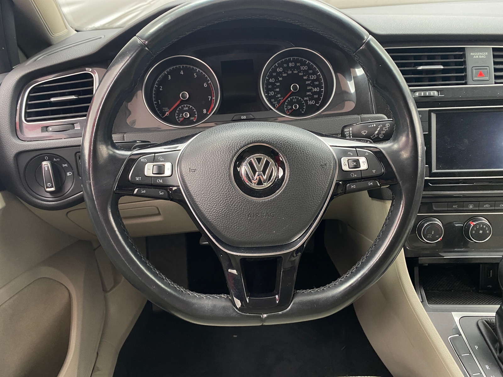 Thumbnail: 2018 Volkswagen Golf - 5