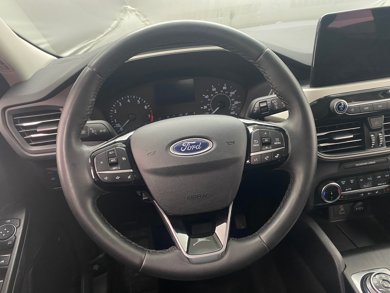 Thumbnail: 2022 Ford Escape - 4