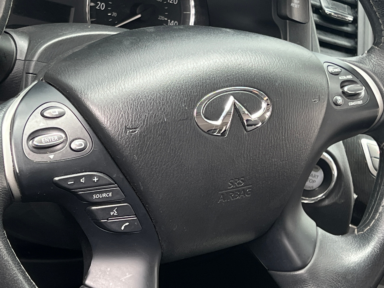 Thumbnail: 2019 INFINITI QX60 - 4