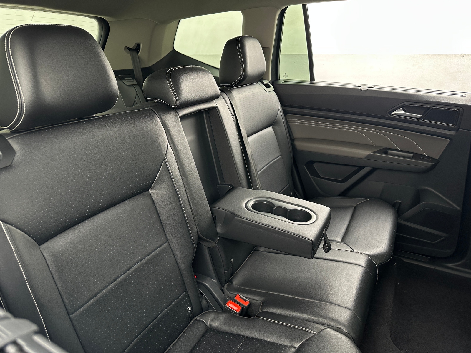 Thumbnail: 2022 Volkswagen Atlas - 5