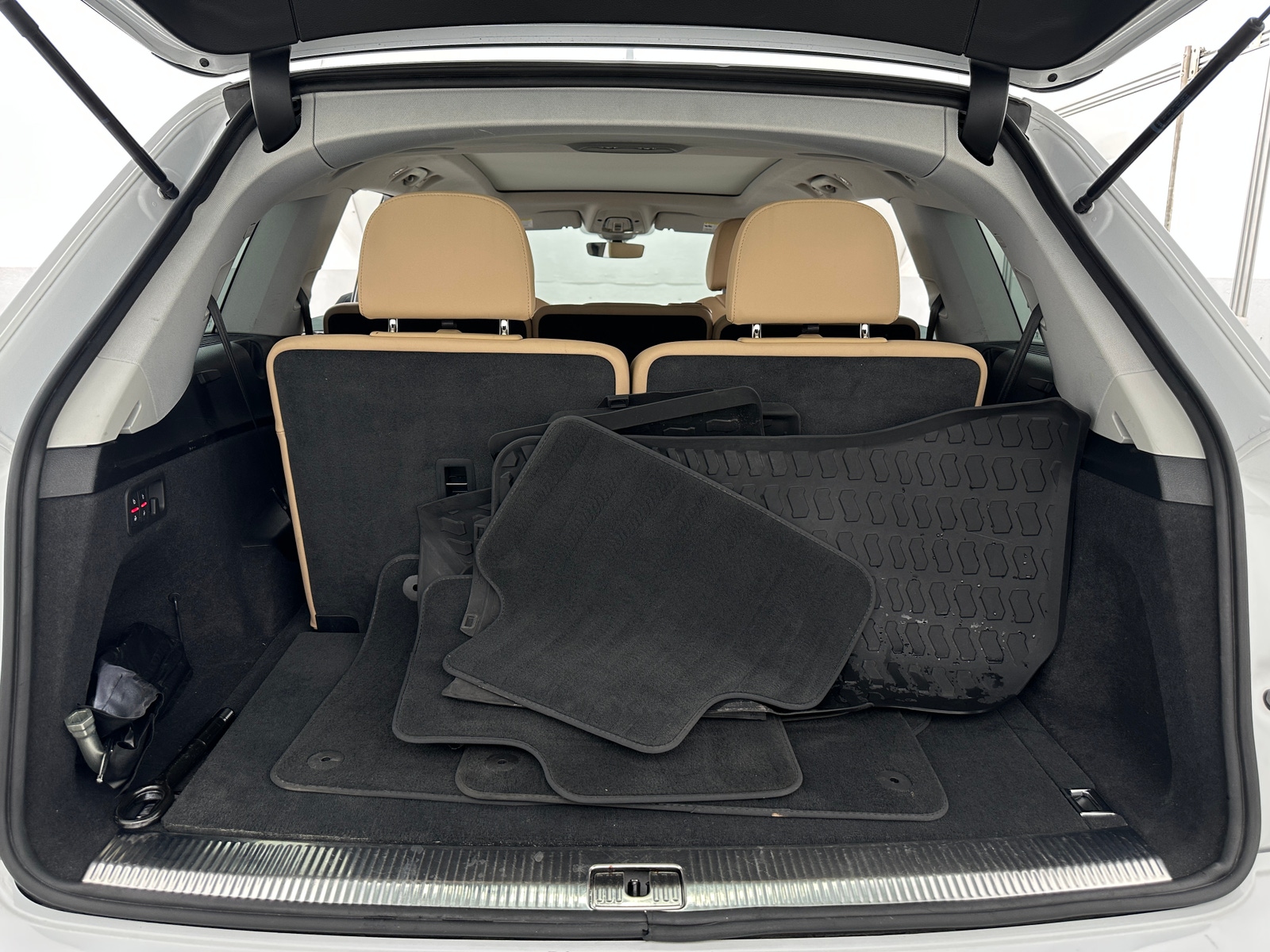 Thumbnail: 2020 Audi Q7 - 6