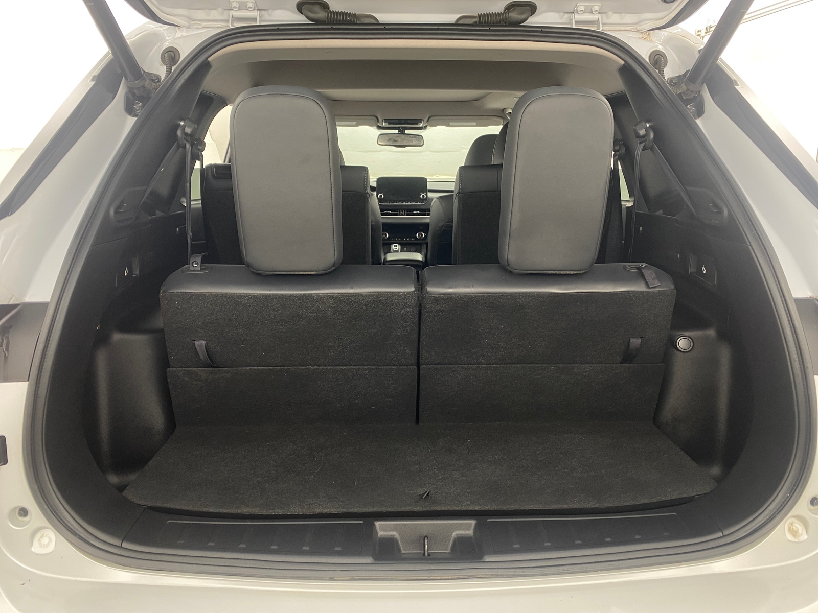 Thumbnail: 2024 Mitsubishi Outlander - 6