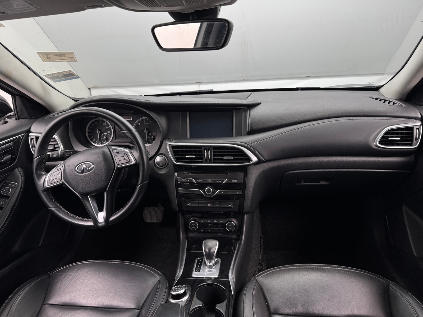 Thumbnail: 2017 INFINITI QX30 - 2