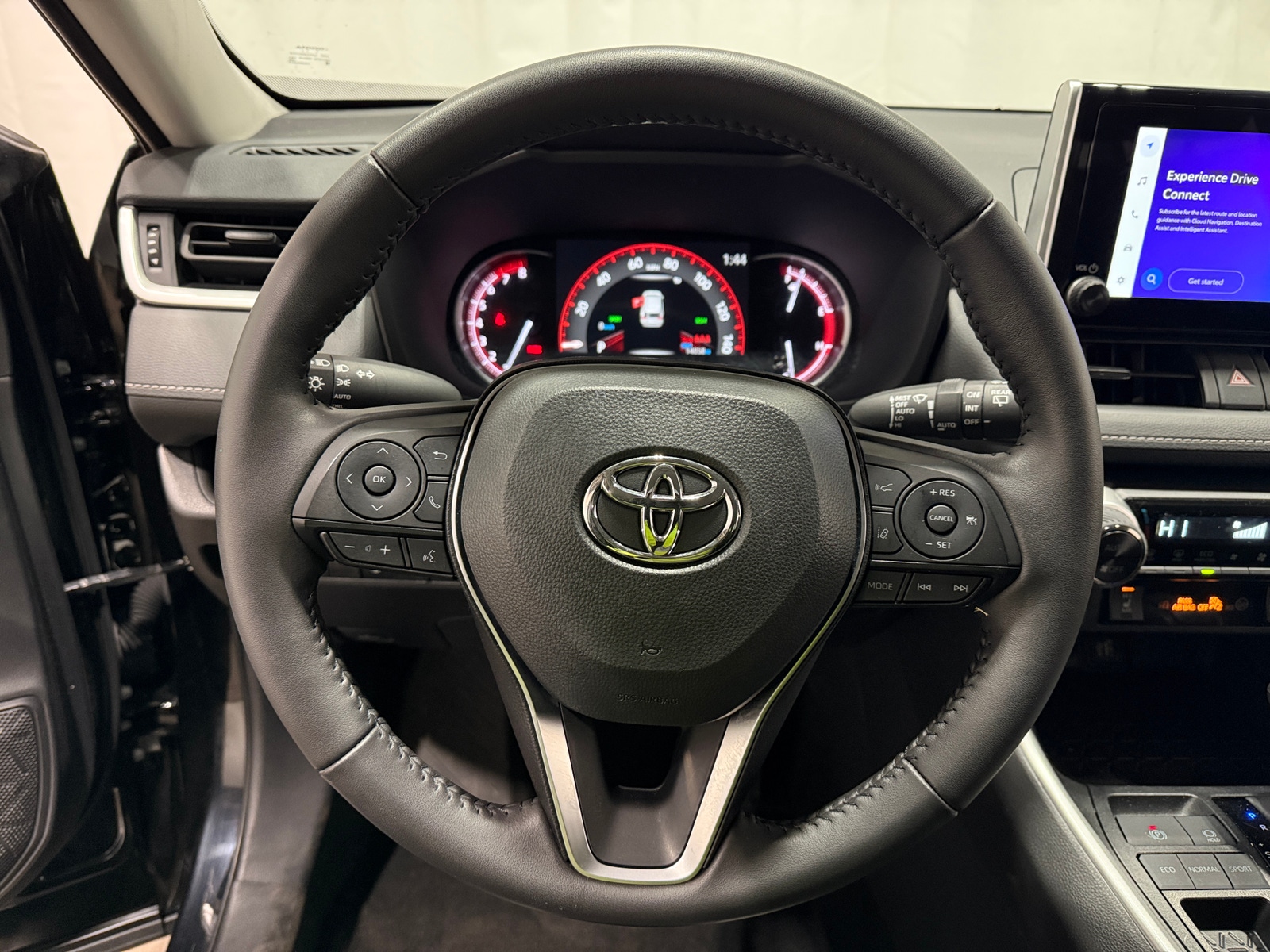 Thumbnail: 2025 Toyota RAV4 - 5