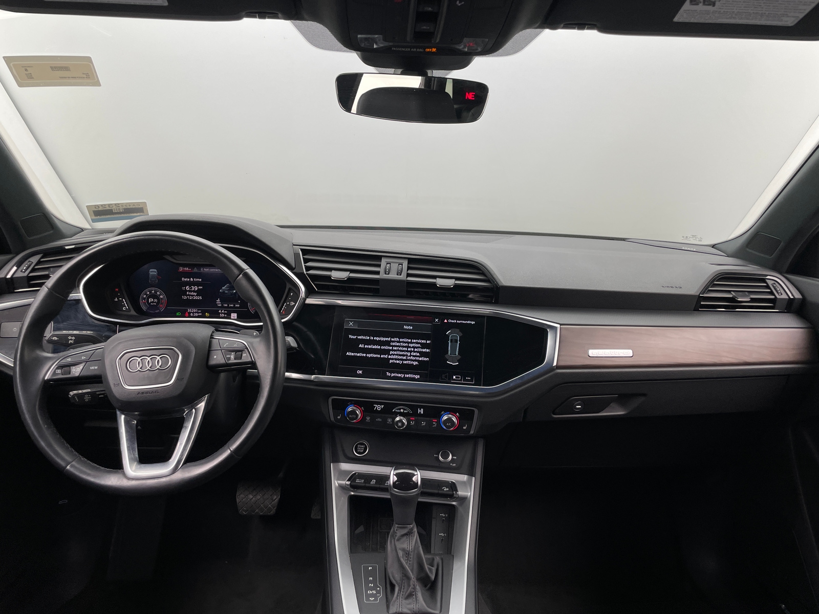 Thumbnail: 2022 Audi Q3 - 2