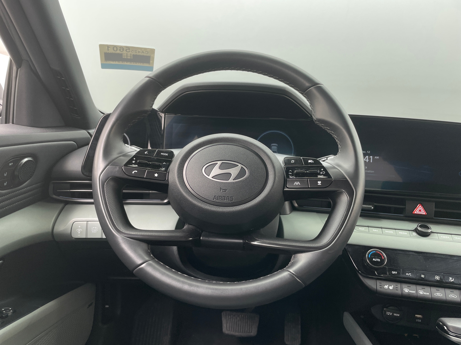 Thumbnail: 2025 Hyundai Elantra - 4