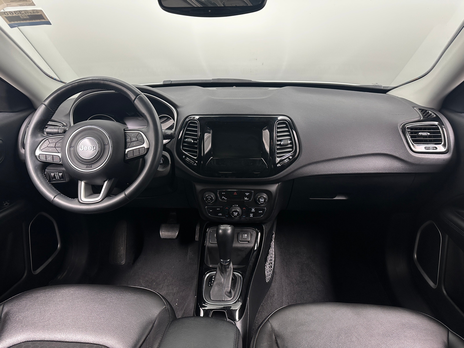 Thumbnail: 2018 Jeep Compass - 3