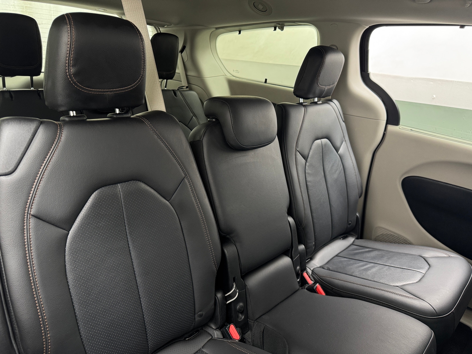 Thumbnail: 2019 Chrysler Pacifica - 5