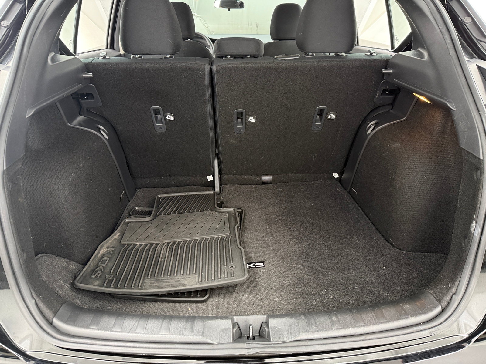 Thumbnail: 2025 Nissan Kicks - 7