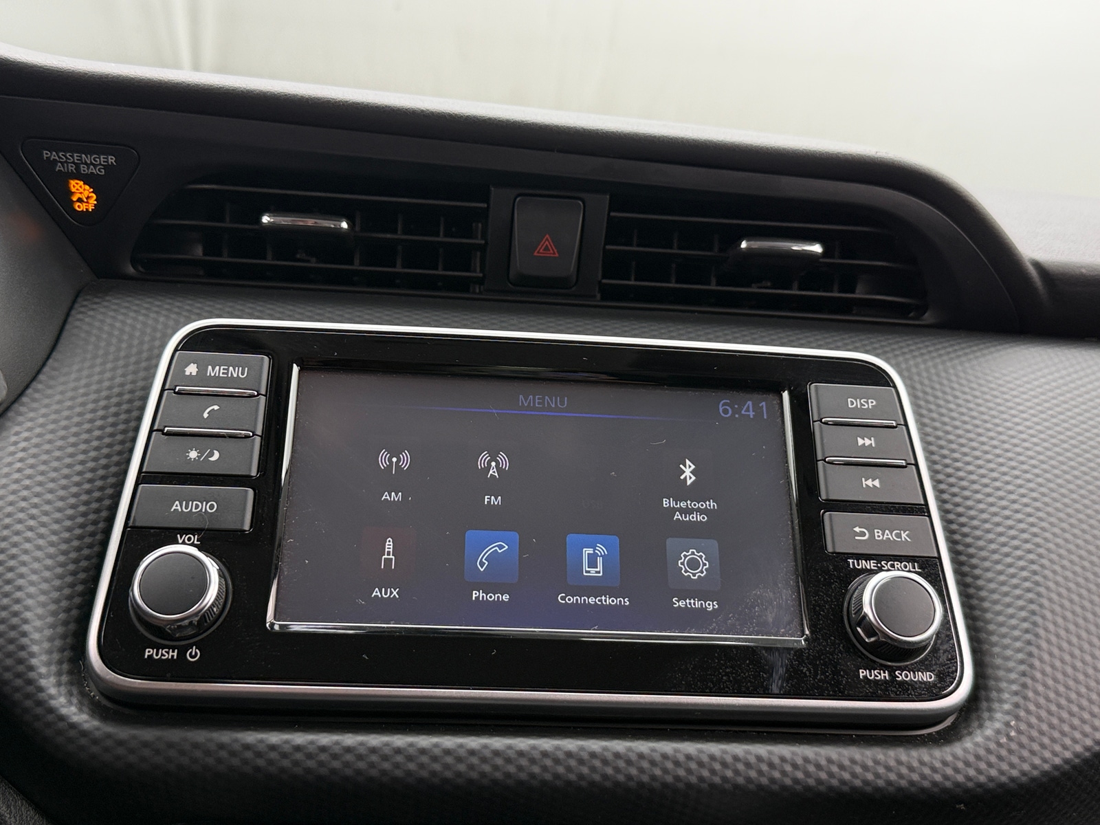 Thumbnail: 2025 Nissan Kicks - 4