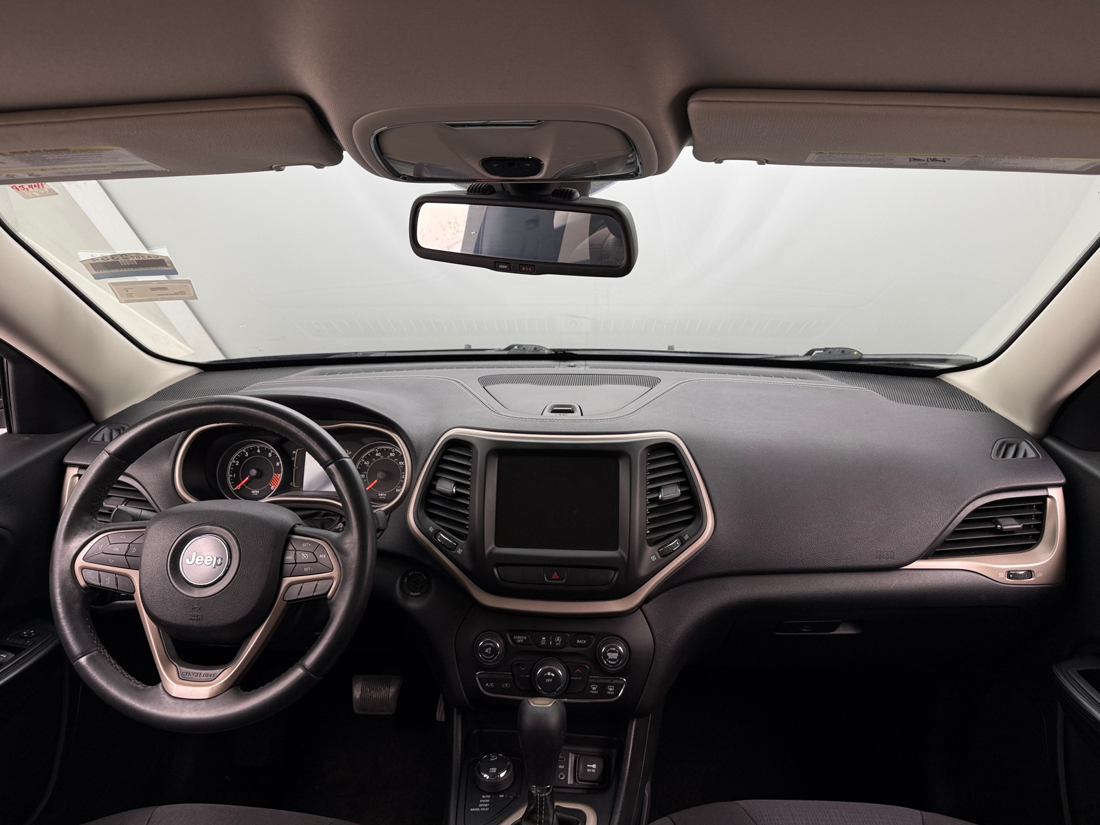 Thumbnail: 2015 Jeep Cherokee - 3