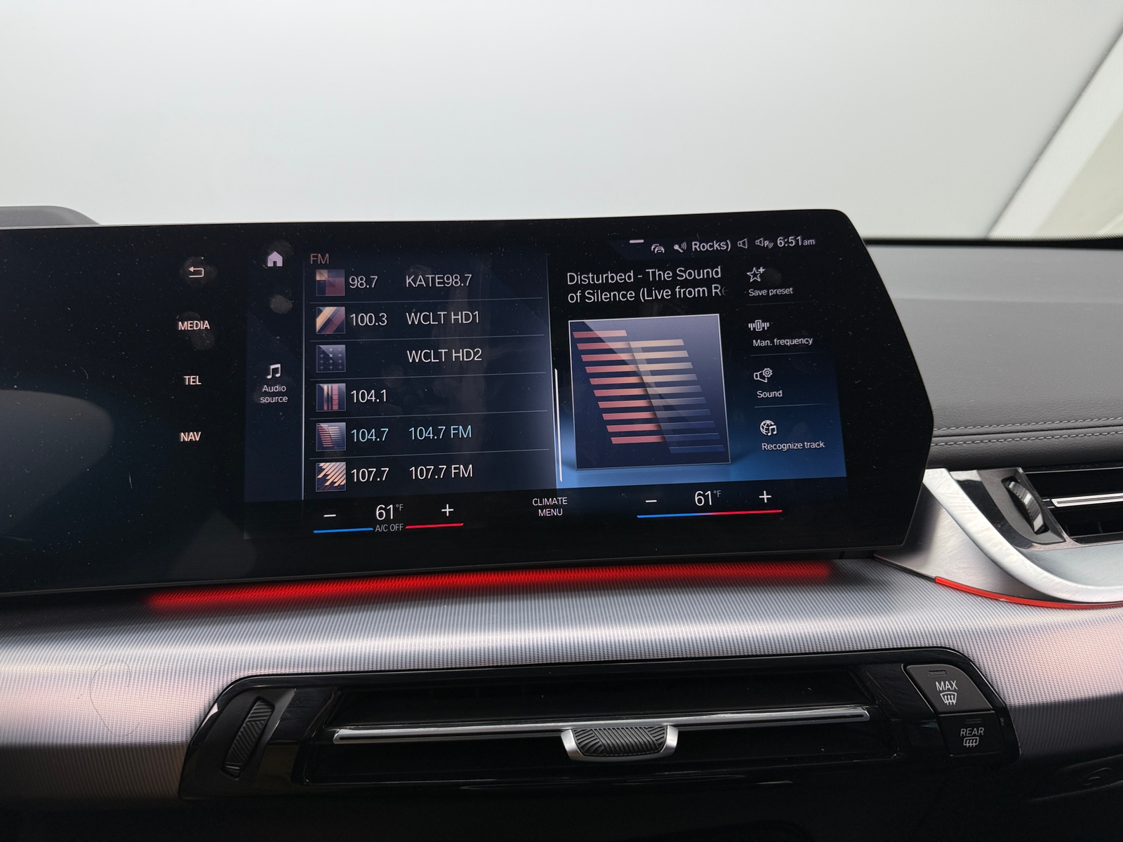 Thumbnail: 2023 BMW X1 - 3