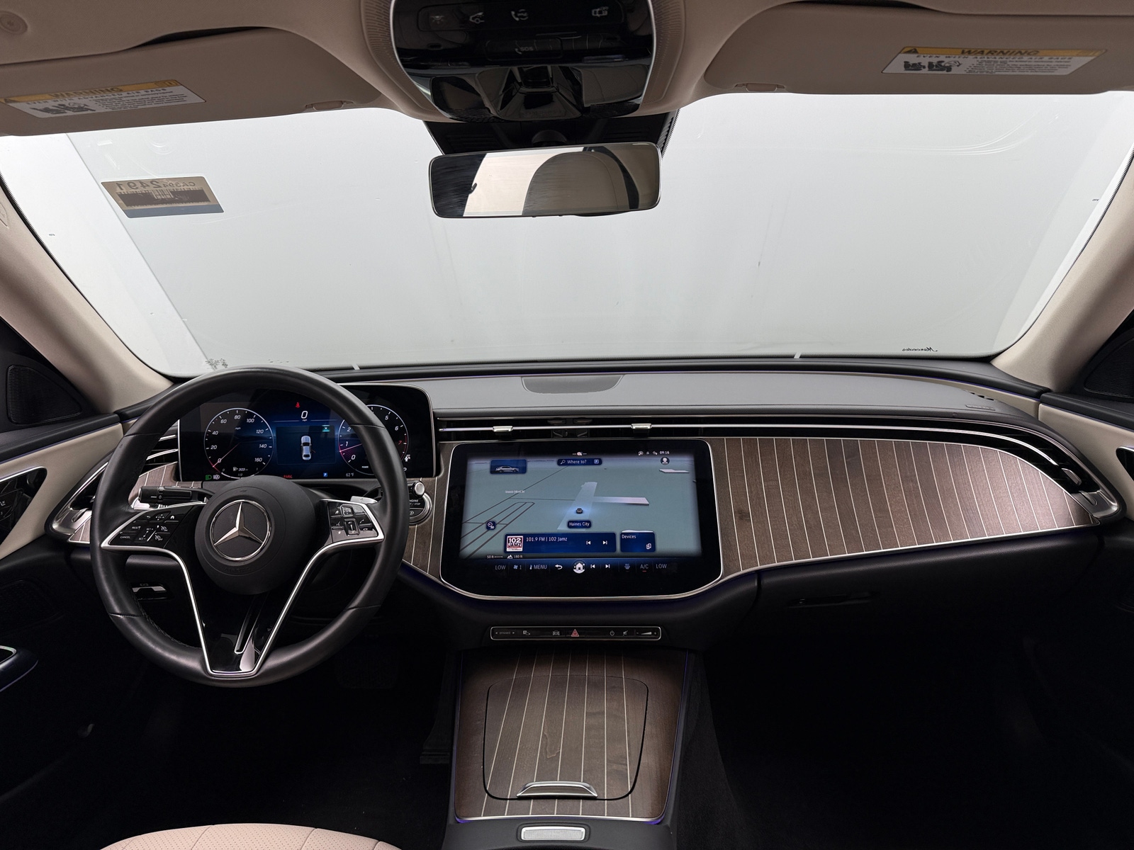 Thumbnail: 2025 Mercedes-Benz E-Class - 2