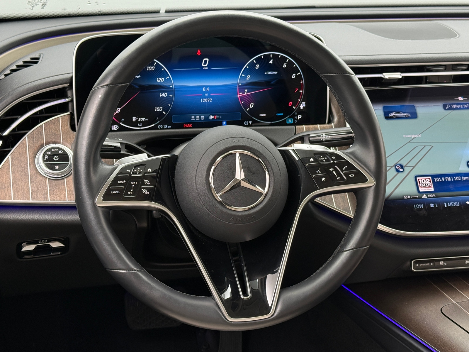 Thumbnail: 2025 Mercedes-Benz E-Class - 4