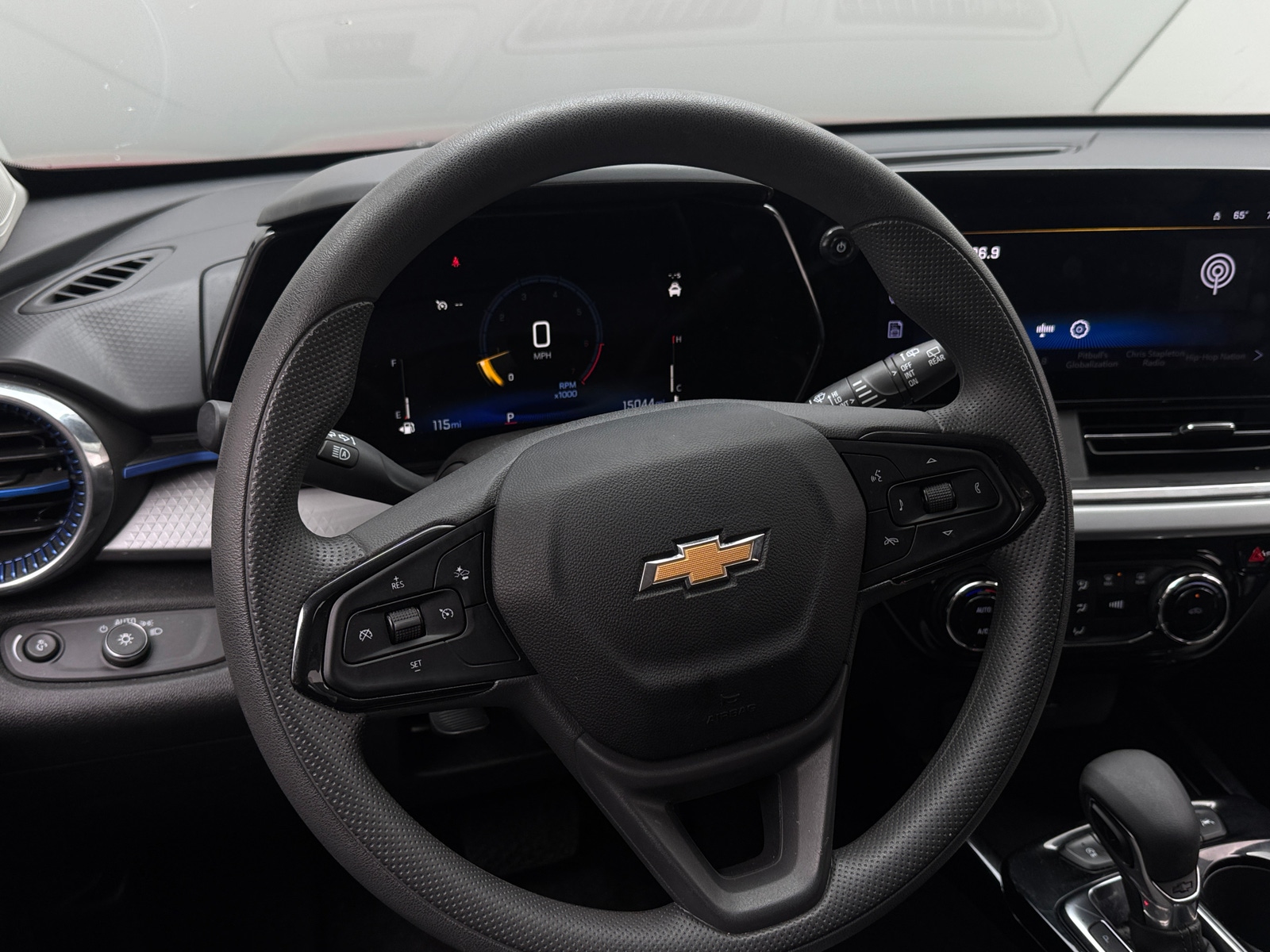 Thumbnail: 2025 Chevrolet Trax - 5