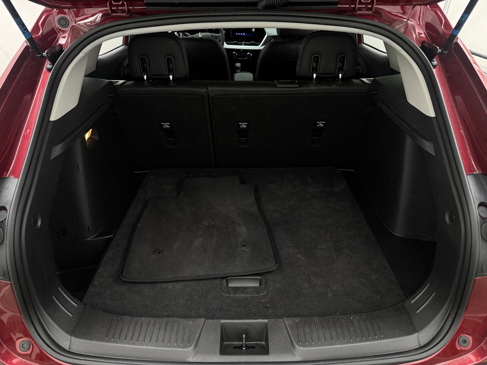 Thumbnail: 2025 Chevrolet Trax - 7