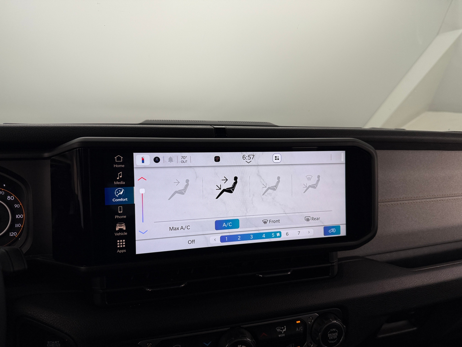 Thumbnail: 2024 Jeep Wrangler - 4