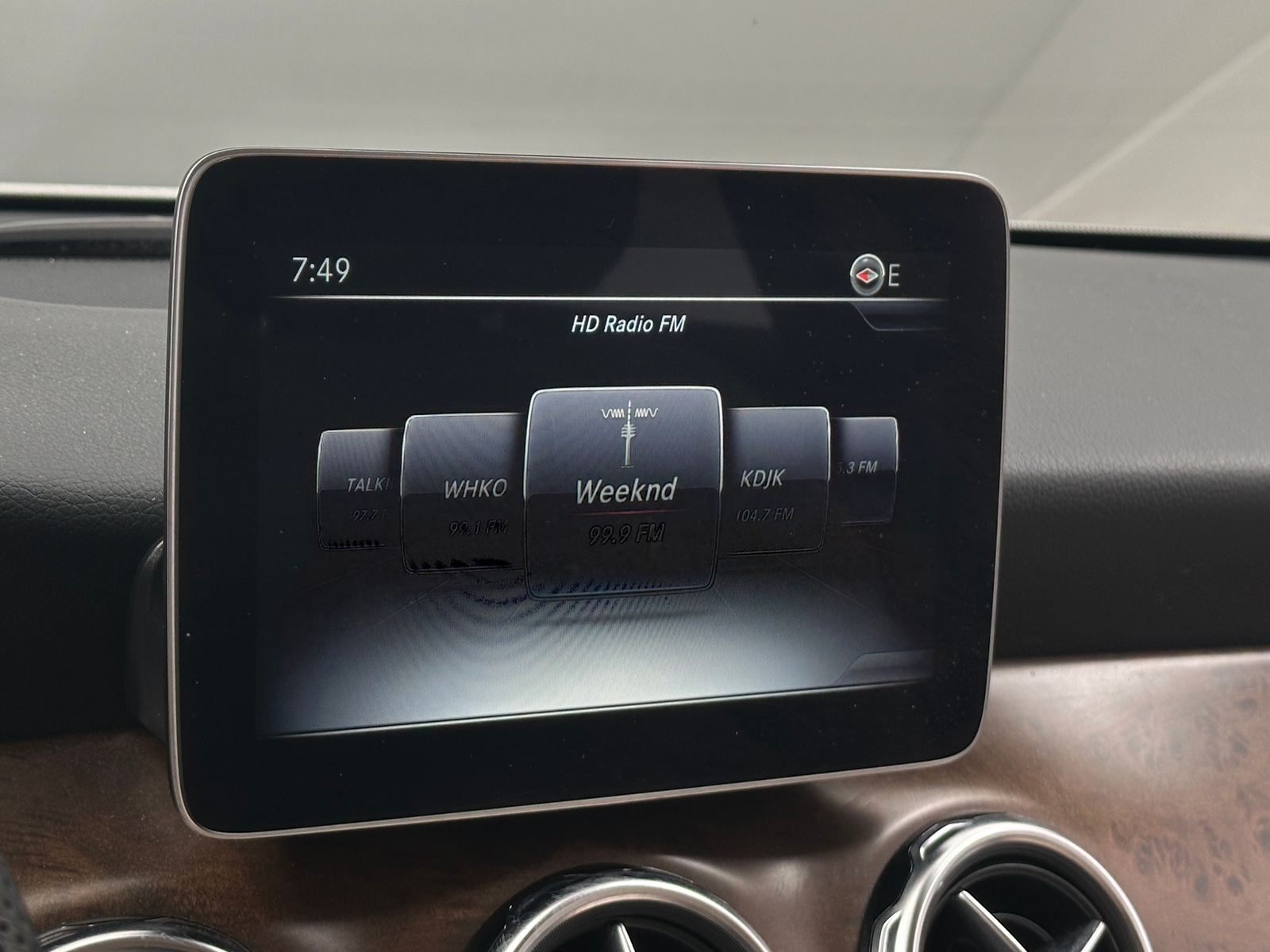 Thumbnail: 2019 Mercedes-Benz GLA - 3