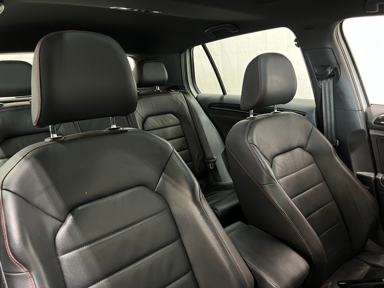 Thumbnail: 2015 Volkswagen Golf - 2