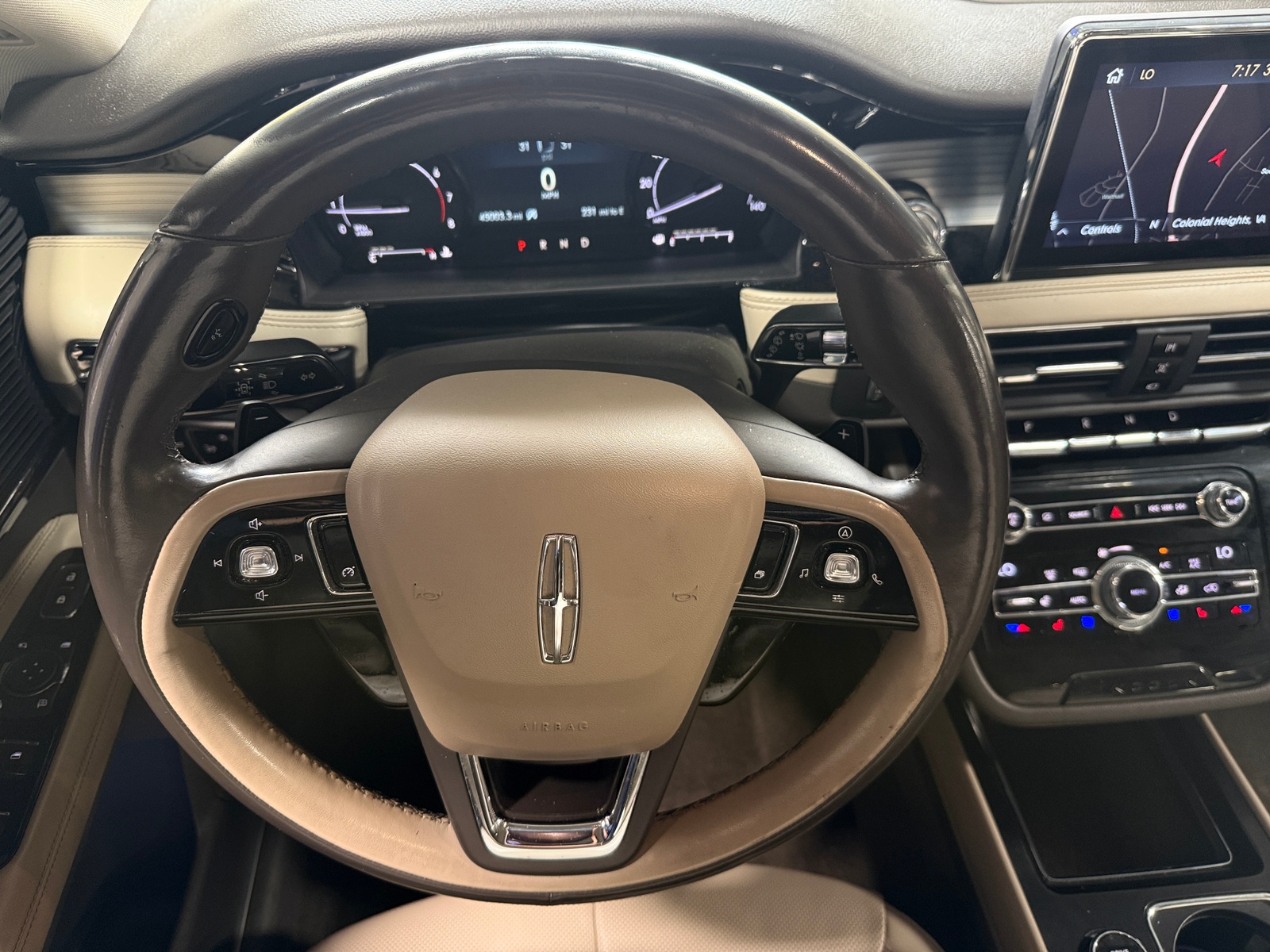 Thumbnail: 2020 Lincoln Corsair - 4