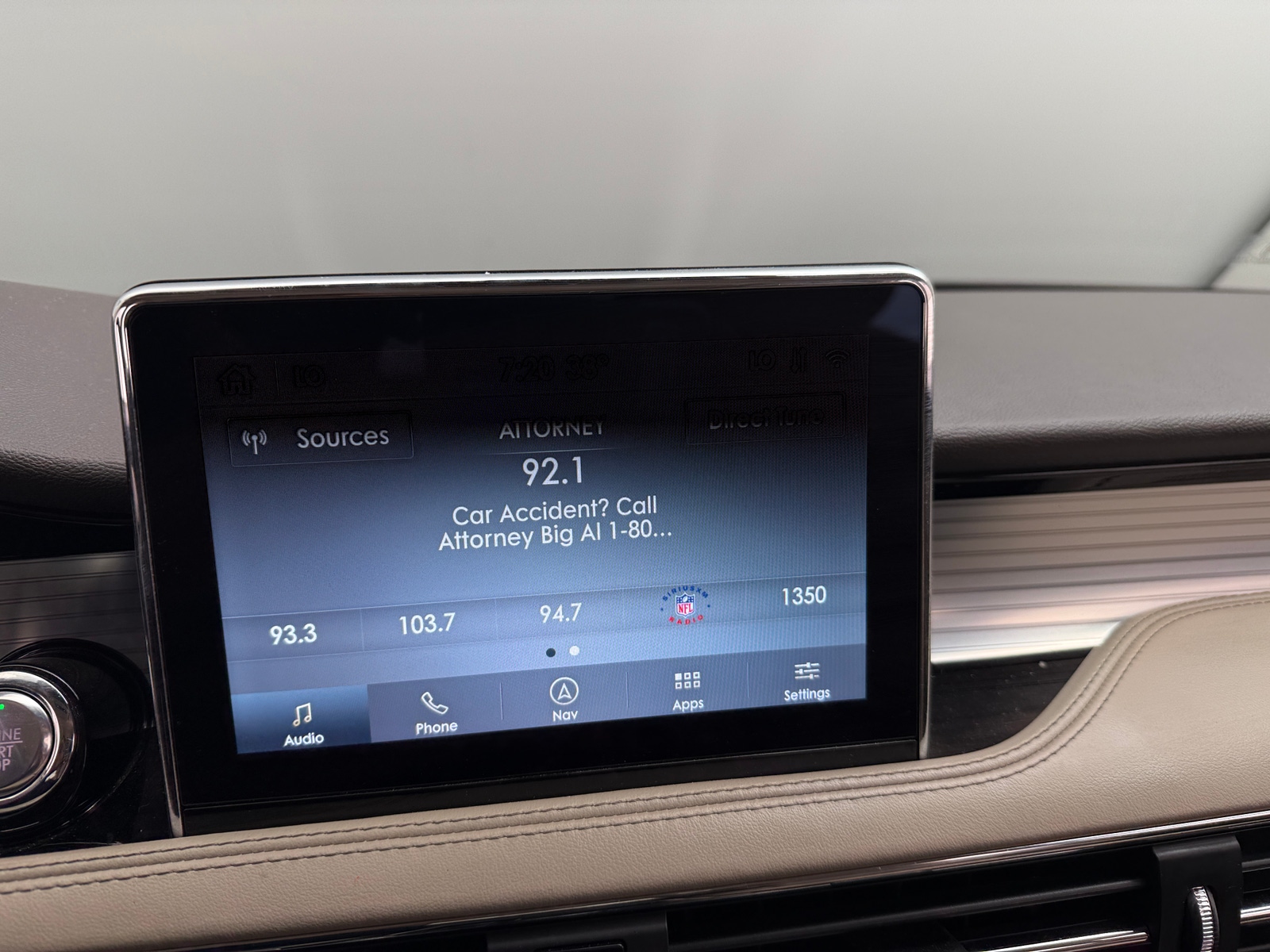 Thumbnail: 2020 Lincoln Corsair - 3