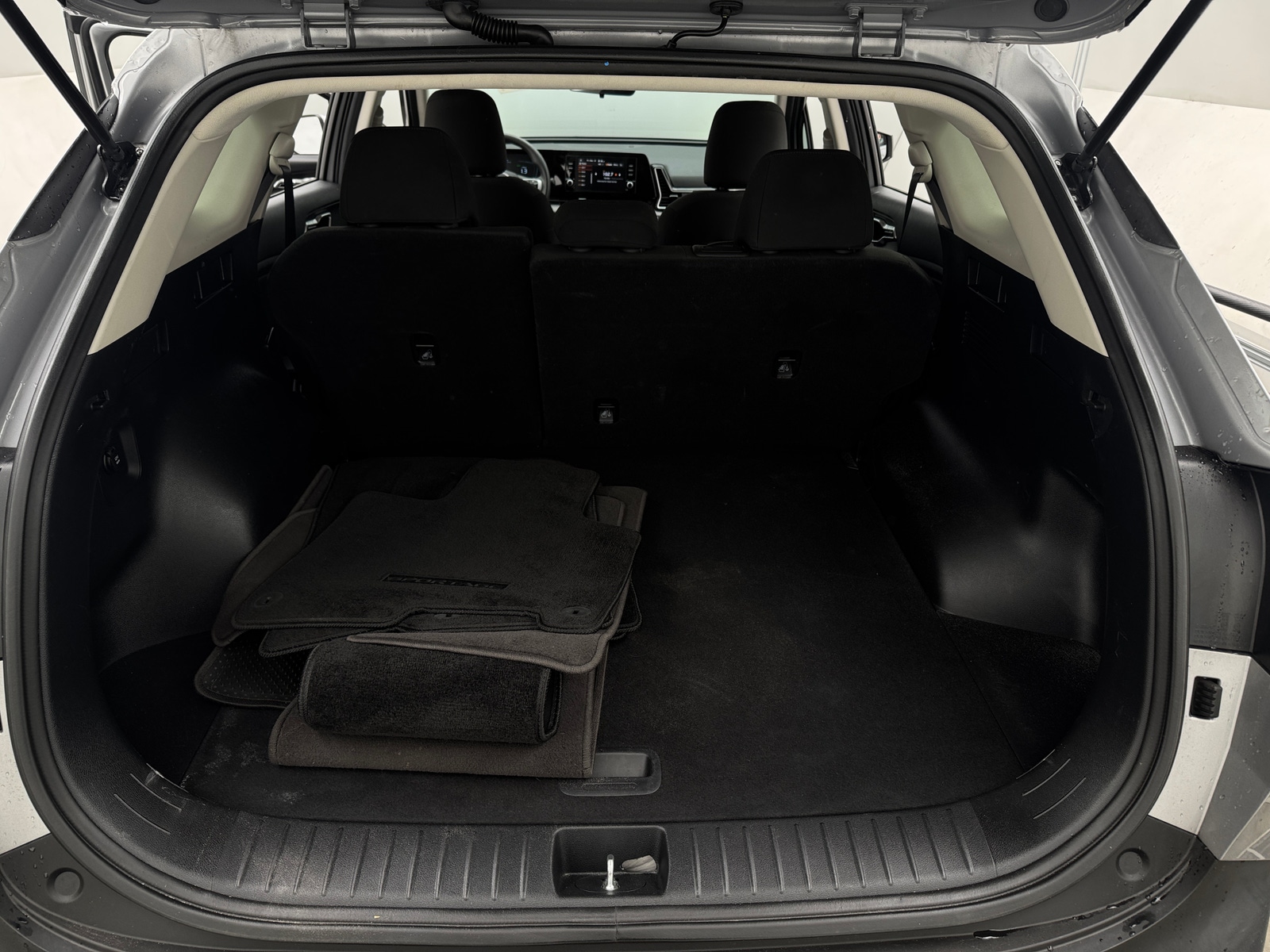 Thumbnail: 2023 Kia Sportage - 7