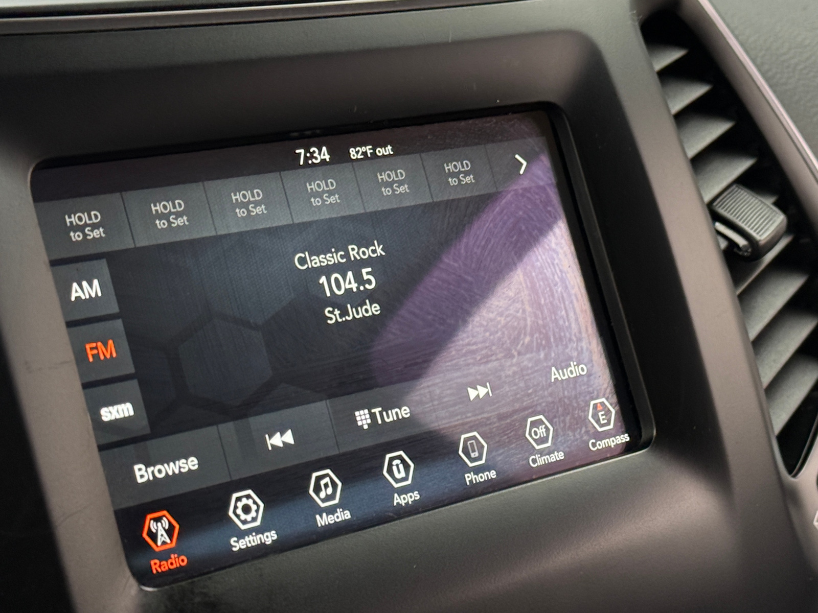 Thumbnail: 2020 Jeep Cherokee - 4