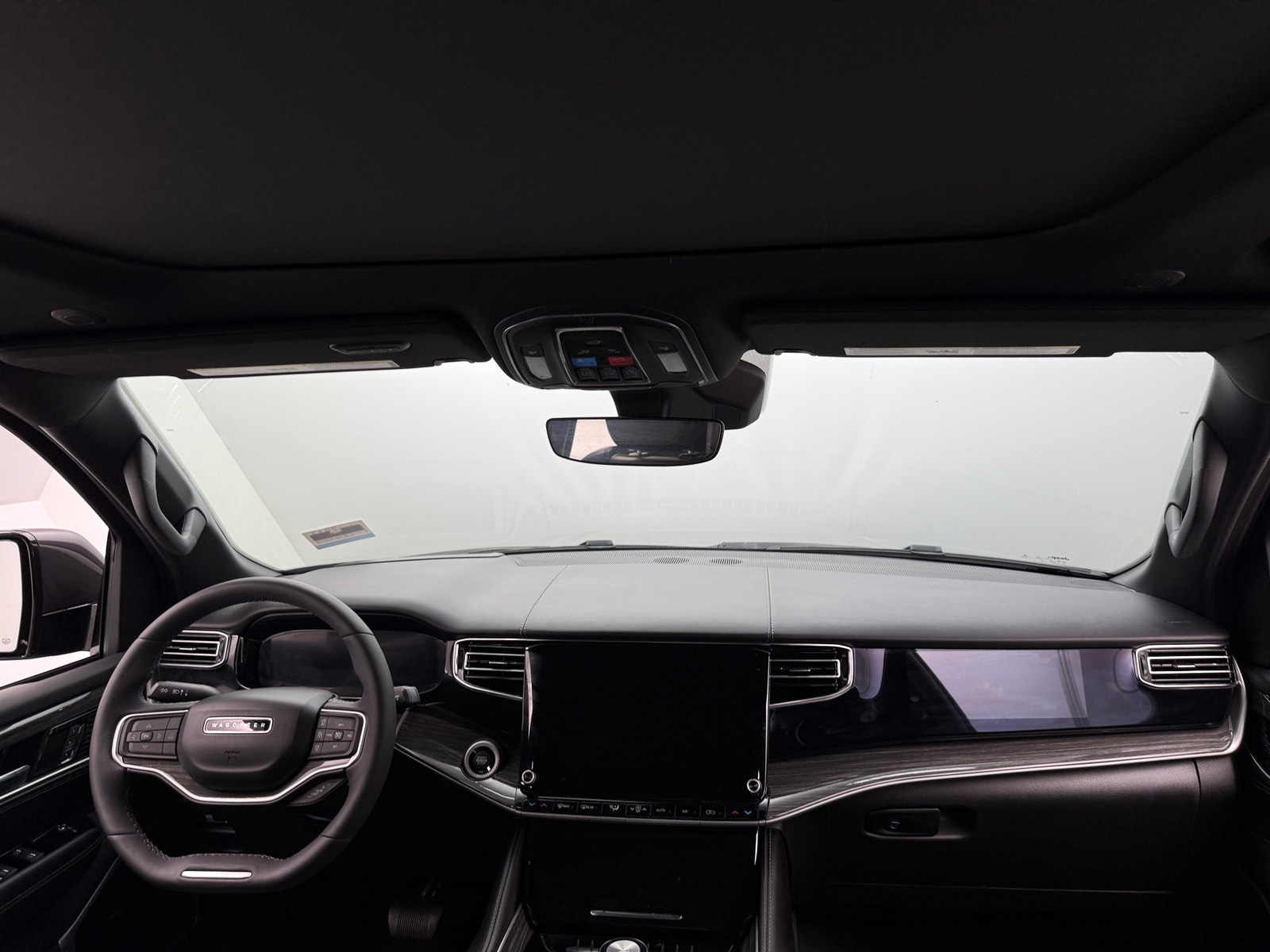 Thumbnail: 2022 Jeep Wagoneer - 2