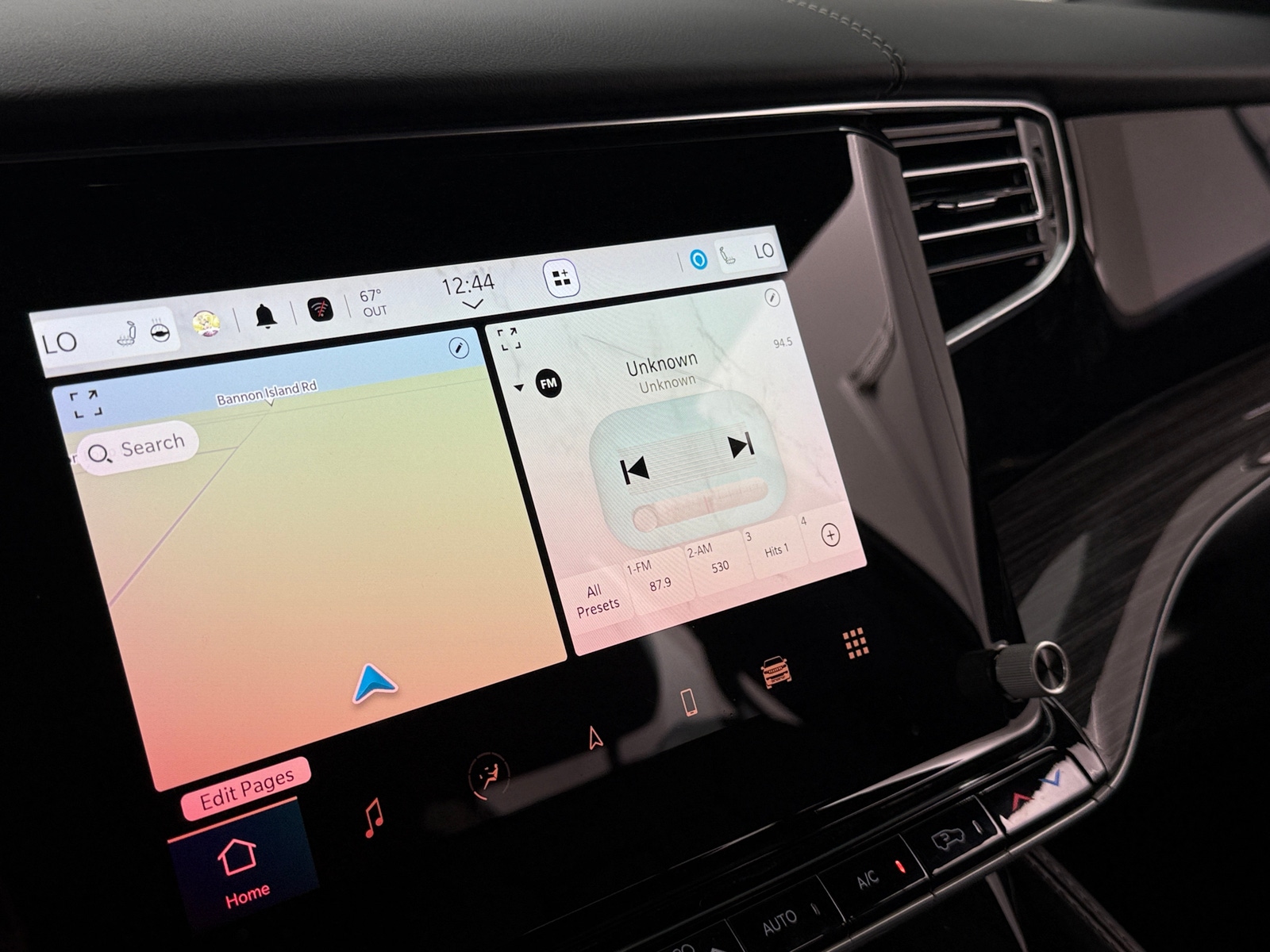 Thumbnail: 2022 Jeep Wagoneer - 3