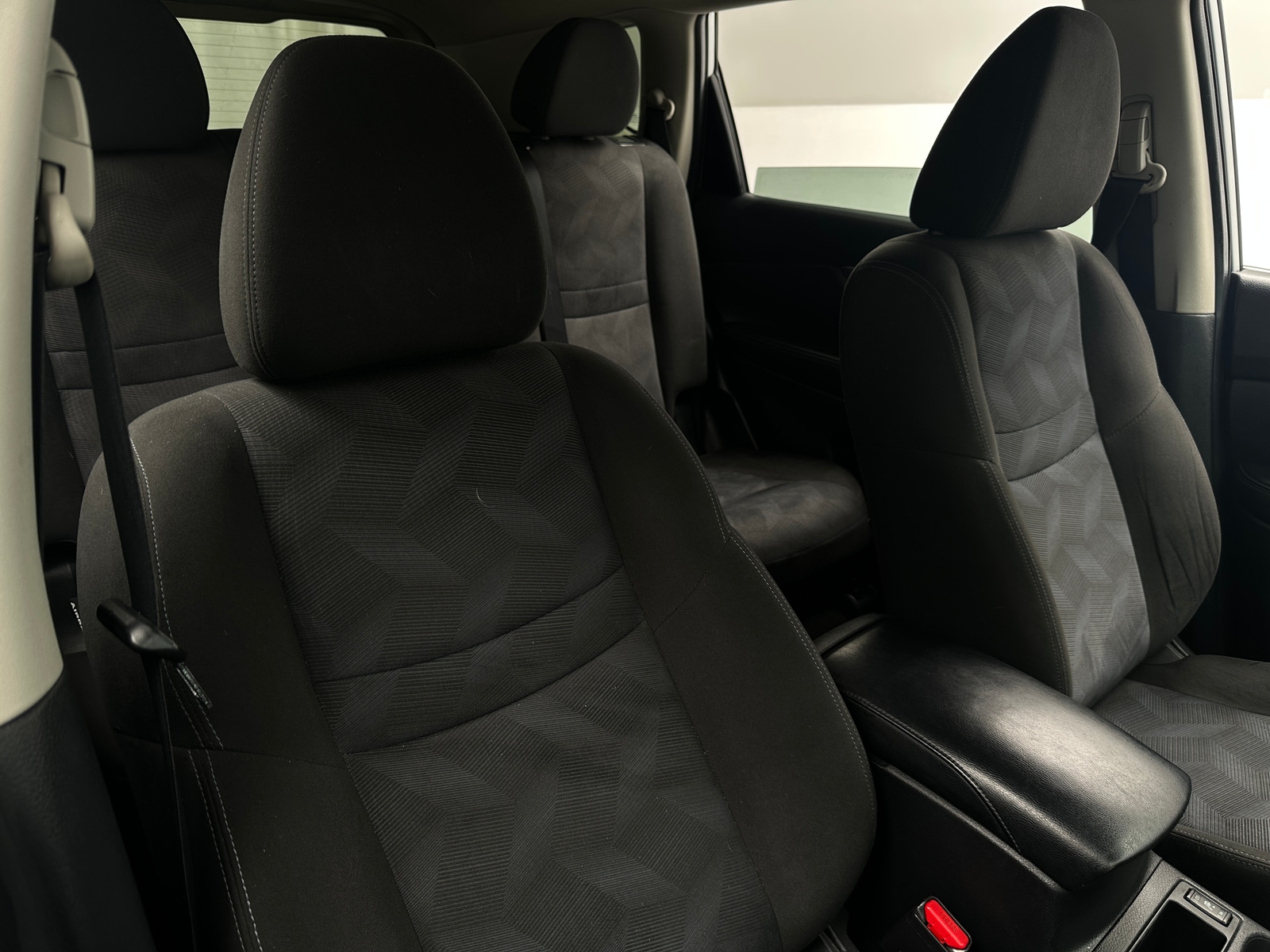 Thumbnail: 2015 Nissan Rogue - 2