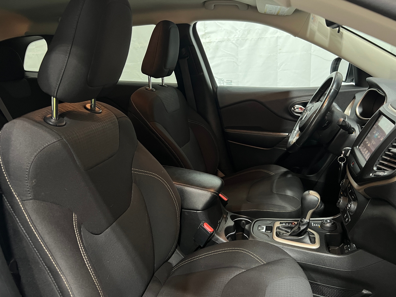 Thumbnail: 2016 Jeep Cherokee - 2