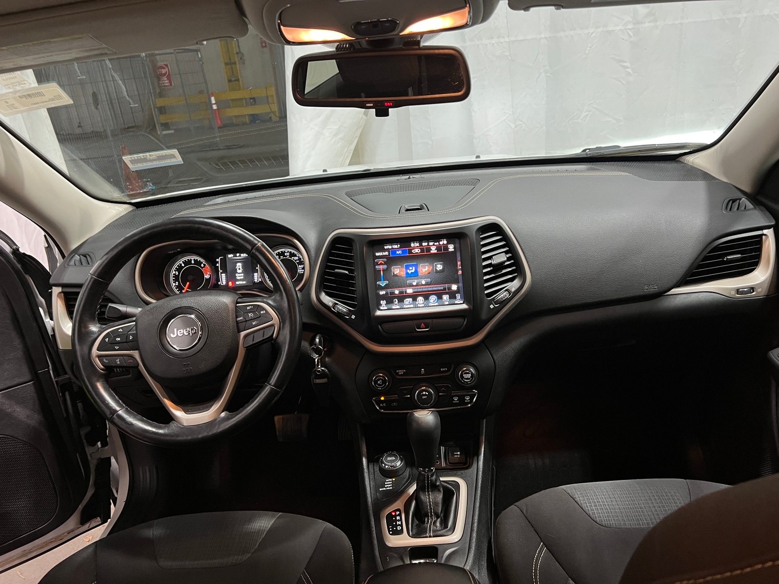 Thumbnail: 2016 Jeep Cherokee - 3